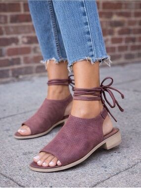 JOURNEE COLLECTION / New Slingback Sandals - Sz 8.5